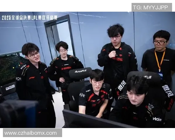 JDG战队在S15电竞总决赛国际邀请赛中的辉煌突破与成长历程回顾